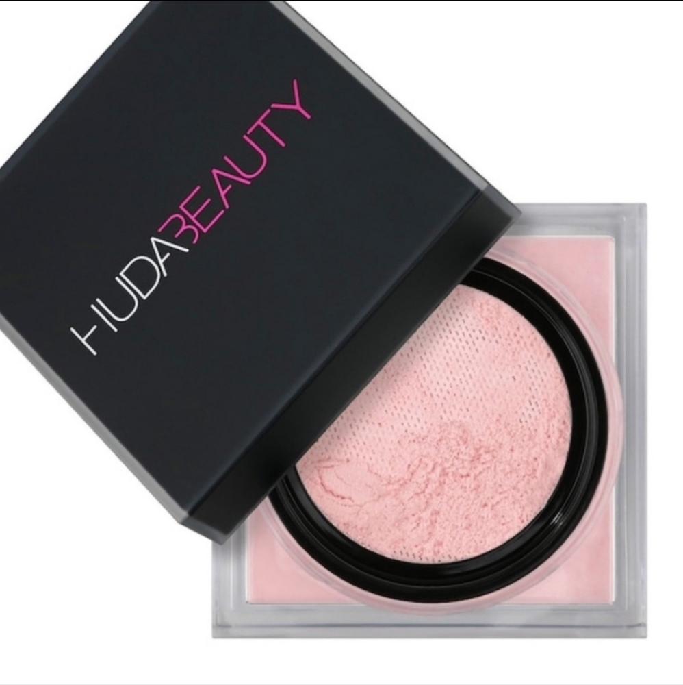 Huda Beauty Easy Bake Cherry Blossom Baking Powder